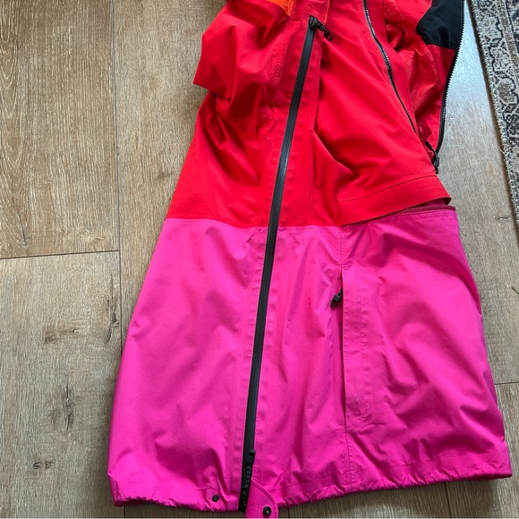Burton AK 2L Kimmy Fasani Goretex Anorak Jacket - Picture 11 of 16